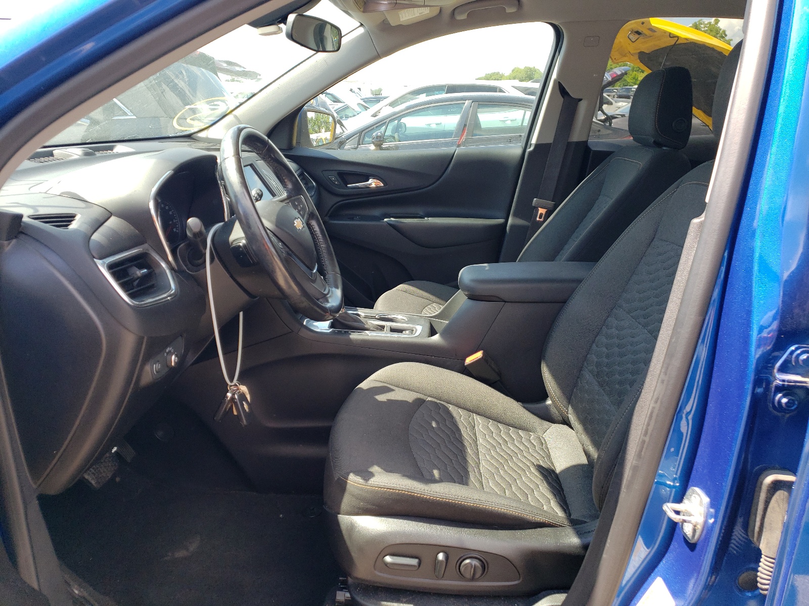 3GNAXKEV1KS521604 2019 Chevrolet Equinox Lt