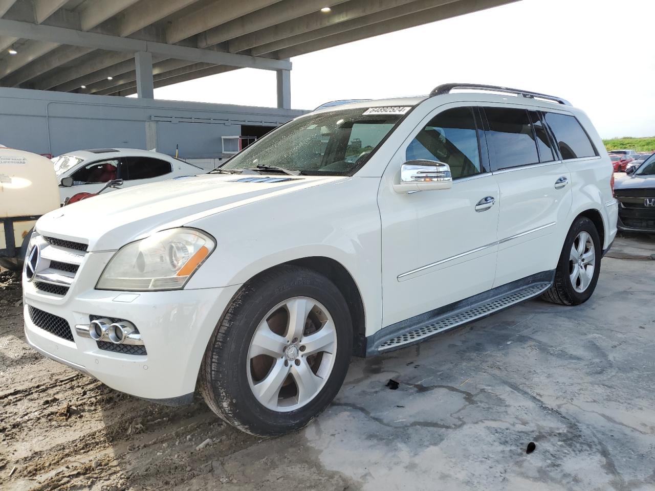 2011 Mercedes-Benz Gl 450 4Matic VIN: 4JGBF7BE2BA740215 Lot: 64892524
