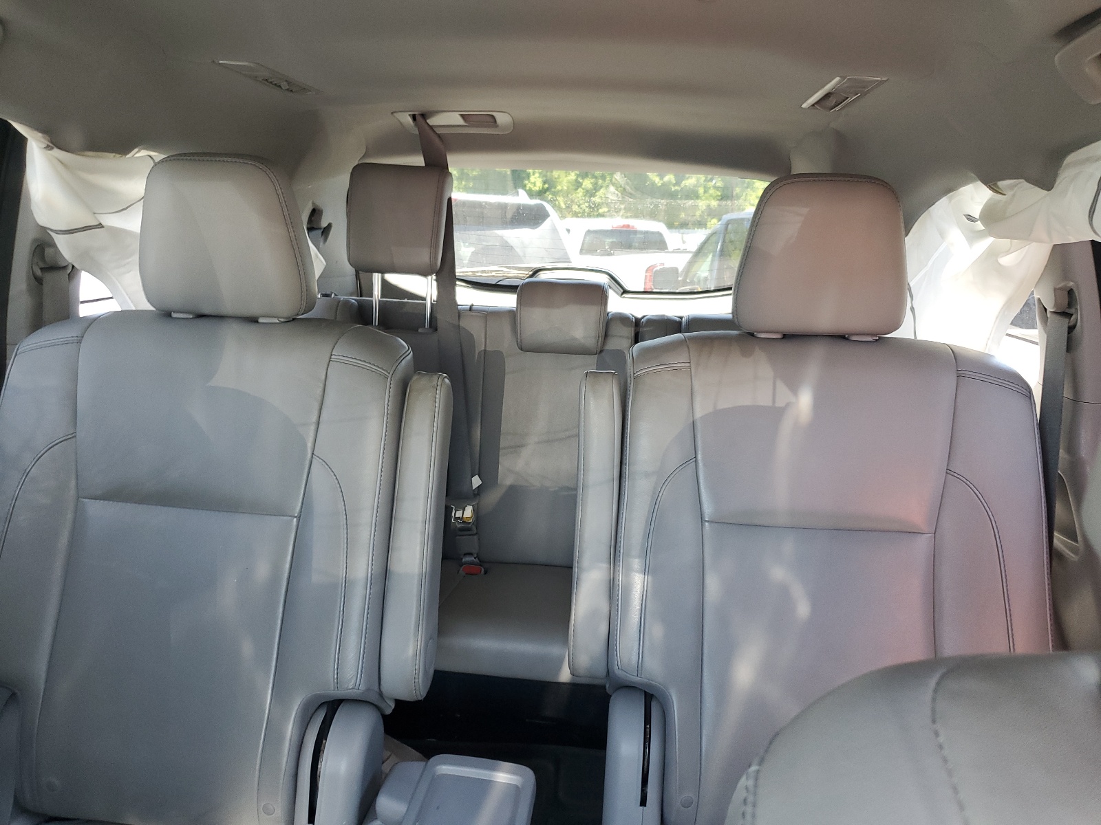 5TDKKRFH0GS163646 2016 Toyota Highlander Xle