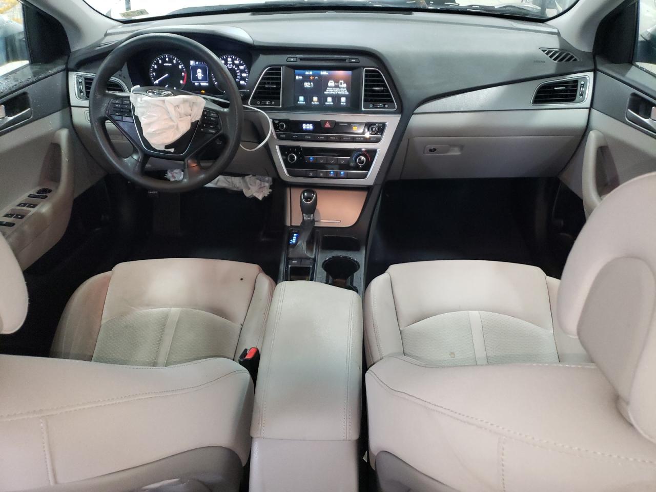 2017 Hyundai Sonata Se VIN: 5NPE24AF8HH490180 Lot: 64018304