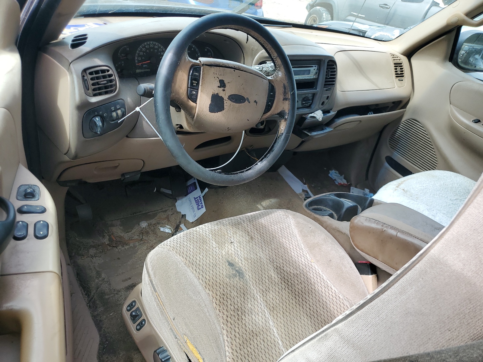 1FTRX17L1XNC26702 1999 Ford F150