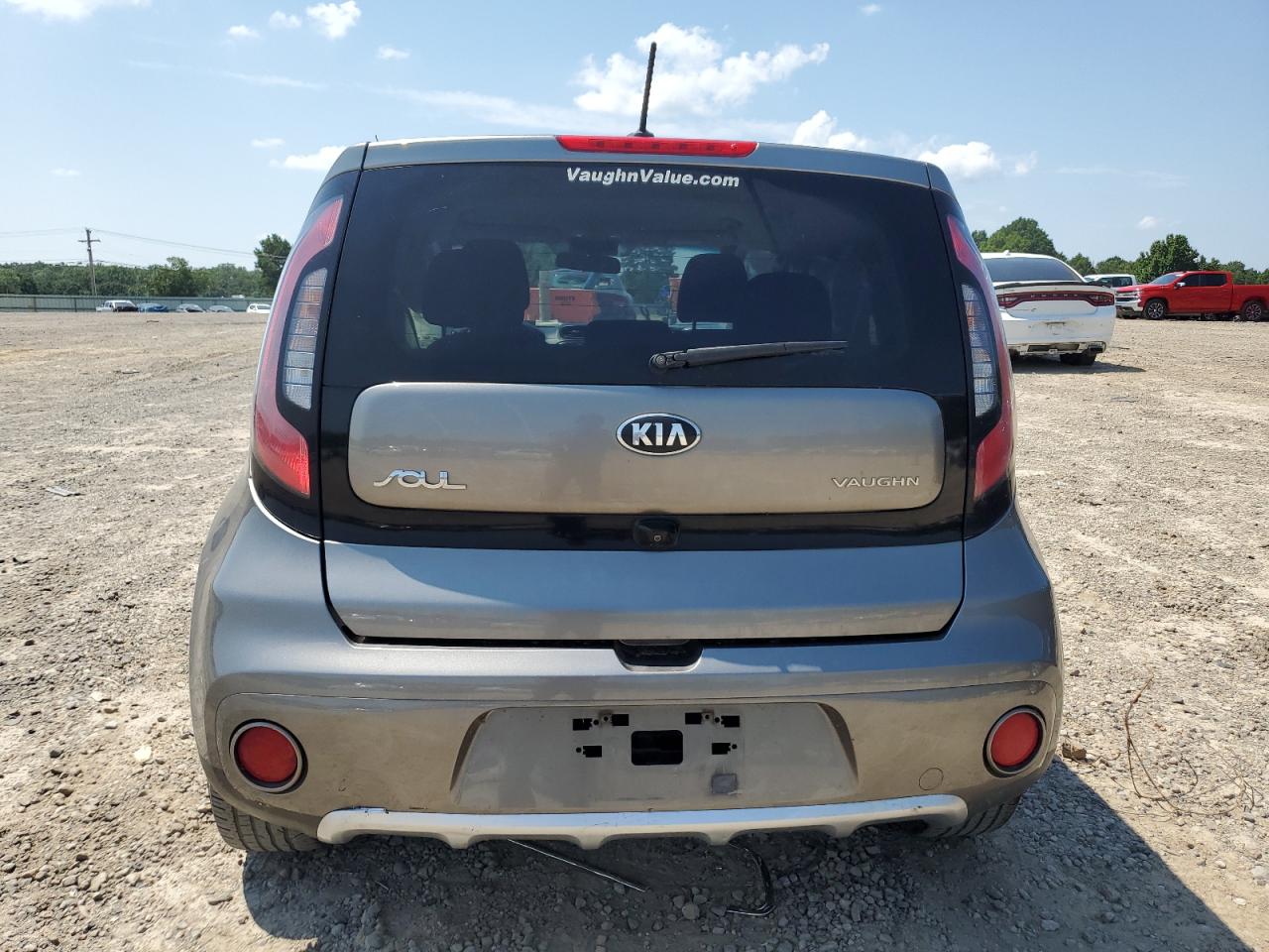 2018 Kia Soul + VIN: KNDJP3A53J7603349 Lot: 62325384