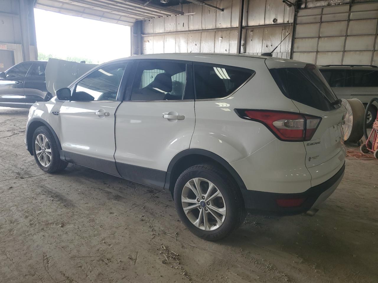 1FMCU0G99HUC97226 FORD ESCAPE 2017