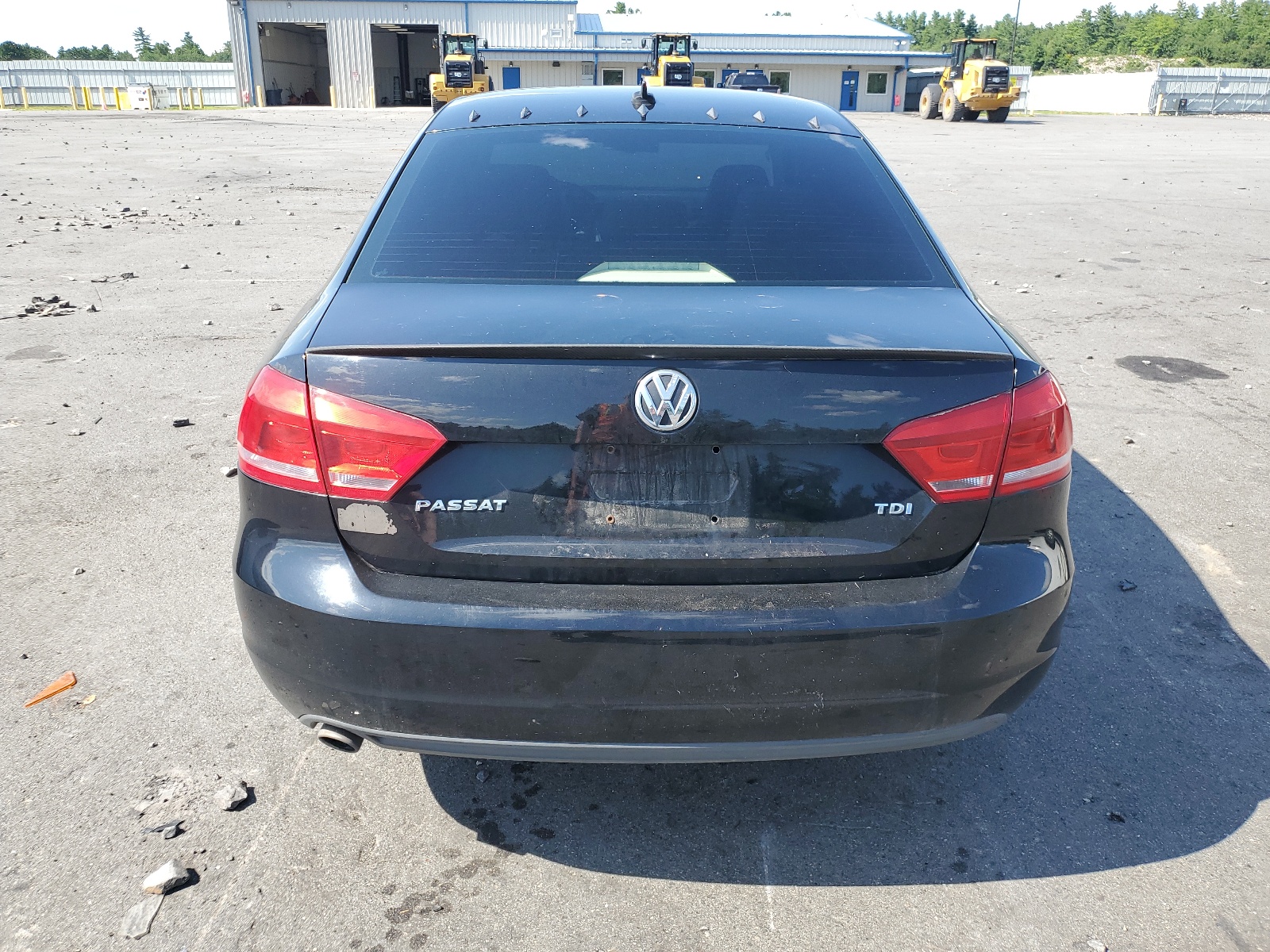 1VWBN7A34CC013992 2012 Volkswagen Passat Se