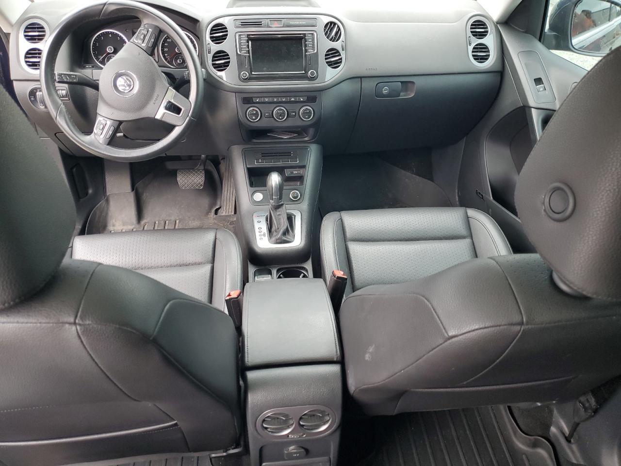 2017 Volkswagen Tiguan - Image 8