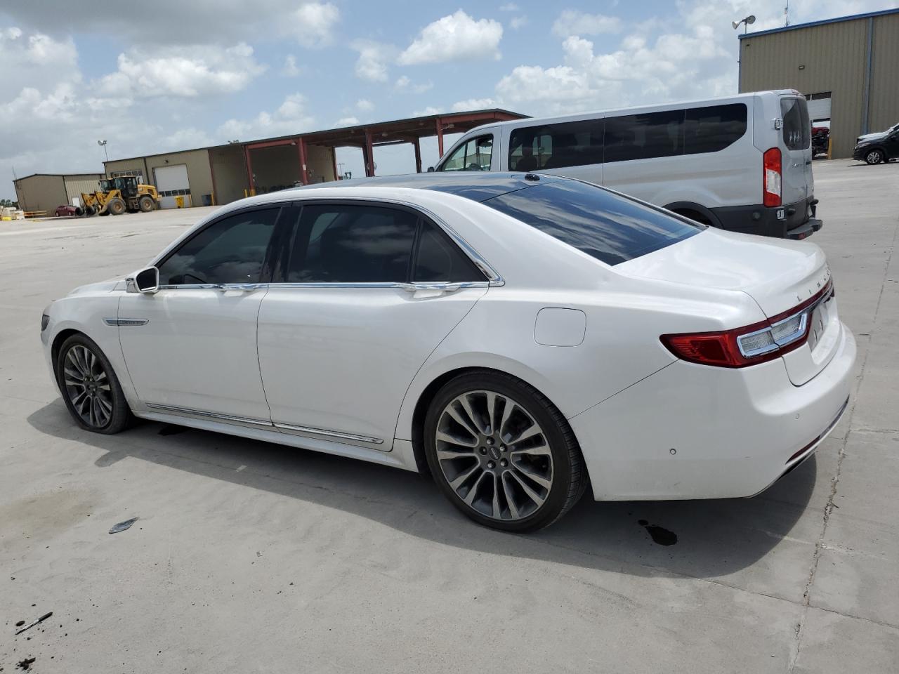 1LN6L9RP6H5602627 2017 Lincoln Continental Reserve