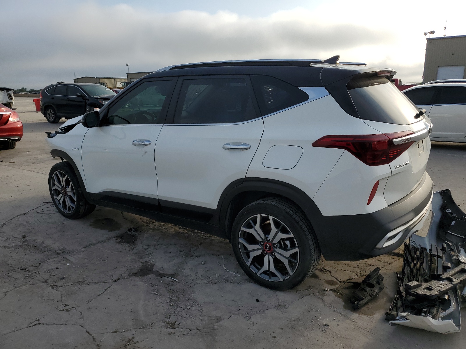 2021 Kia Seltos Sx vin: KNDETCA21M7215625