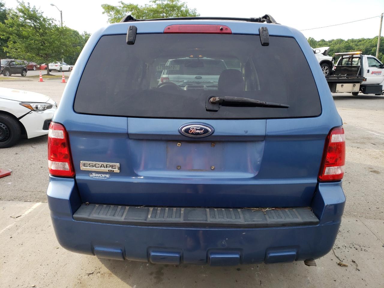 2009 Ford Escape Xlt VIN: 1FMCU03G89KA08354 Lot: 61444014