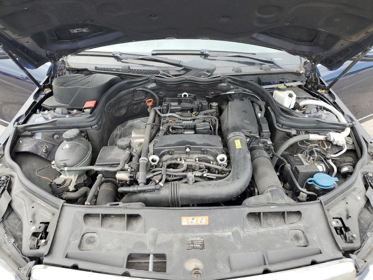 2012 Mercedes-Benz C 250 VIN: WDDGF4HB9CR230698 Lot: 63256314