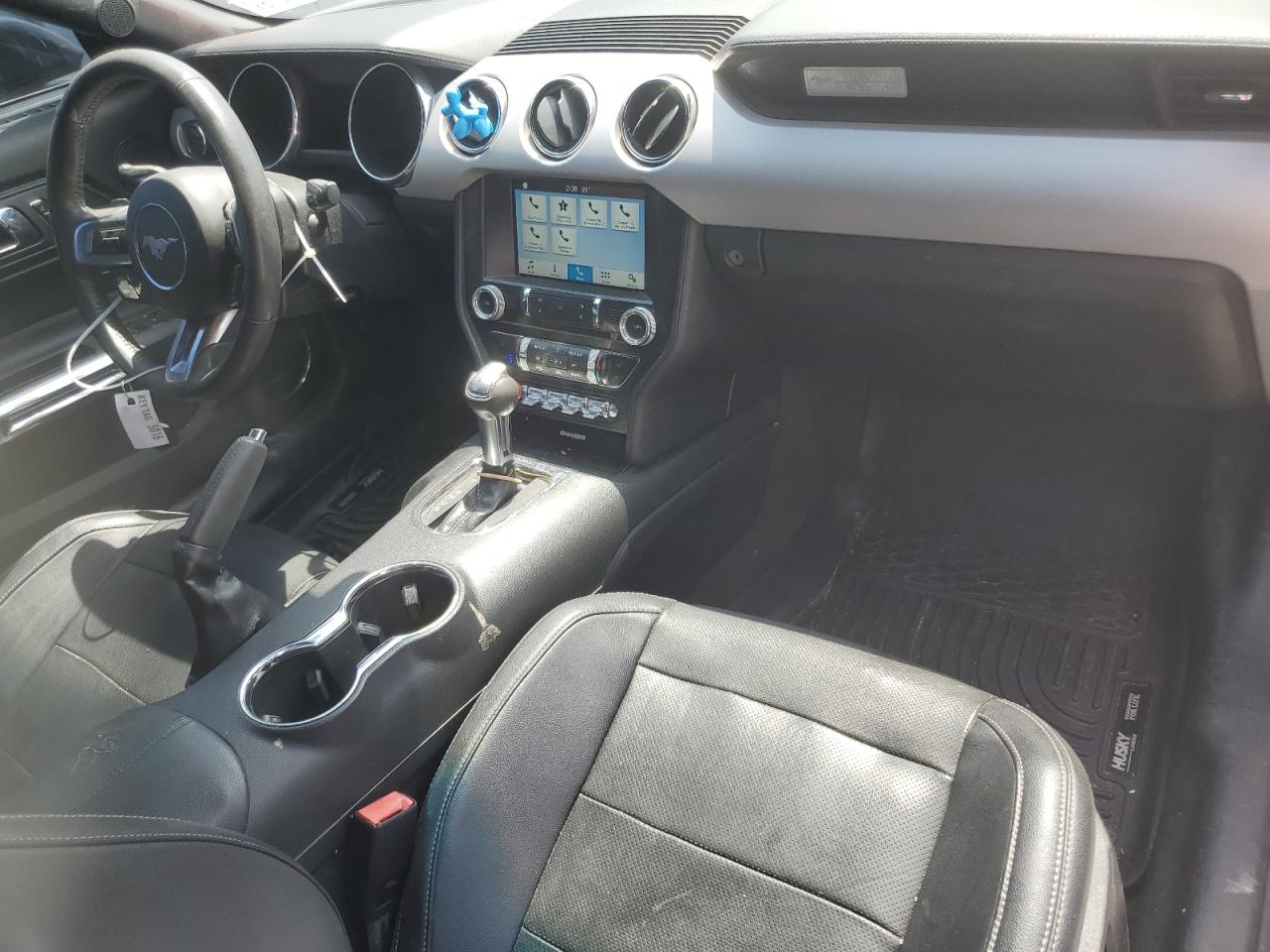 2017 Ford Mustang VIN: 1FATP8UHXH5204784 Lot: 63210004