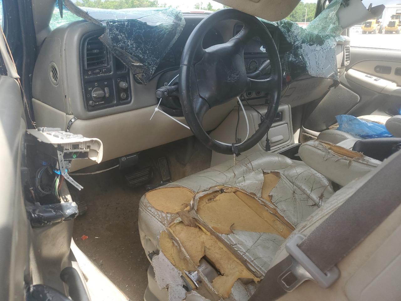 2002 Chevrolet Tahoe C1500 VIN: 1GNEC13Z52R280372 Lot: 63674484