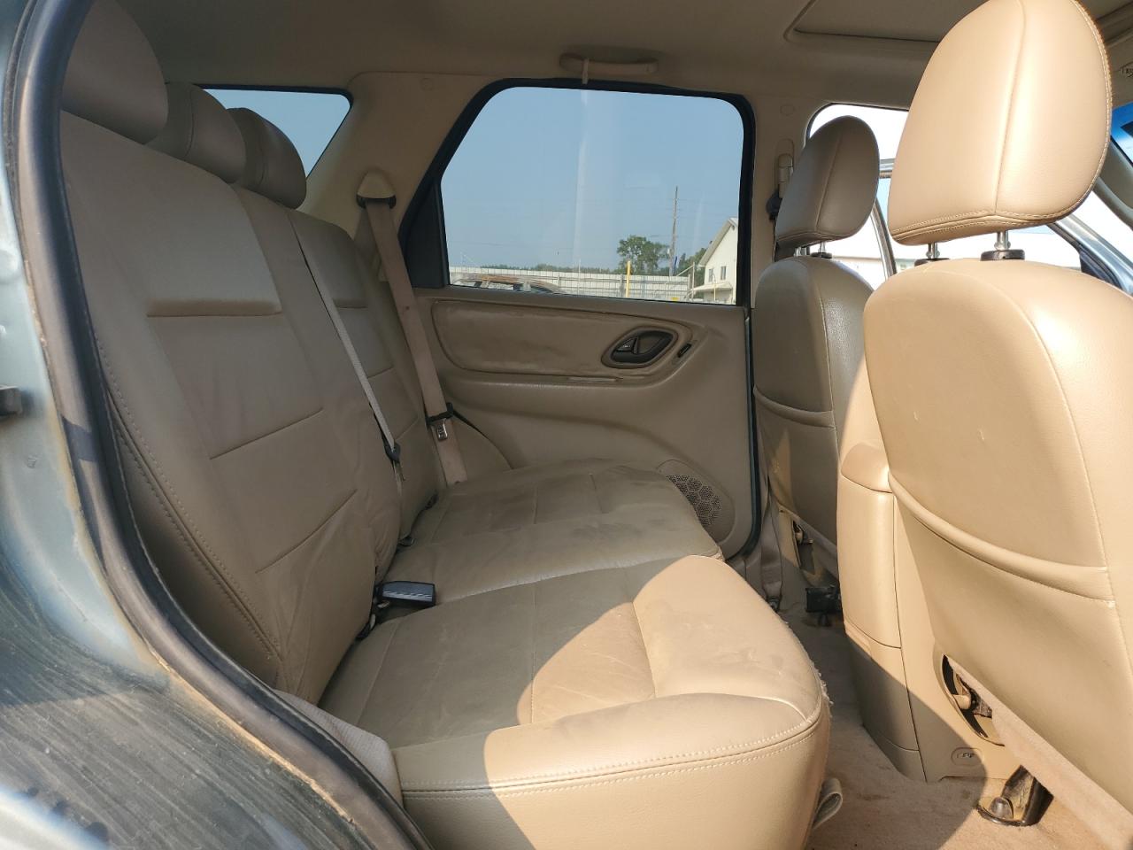 2005 Ford Escape Xlt VIN: 1FMYU93185KD64500 Lot: 64395594