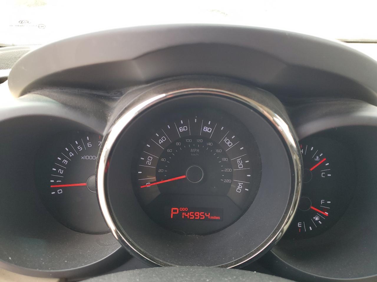 2011 Kia Soul + VIN: KNDJT2A20B7729164 Lot: 62721194