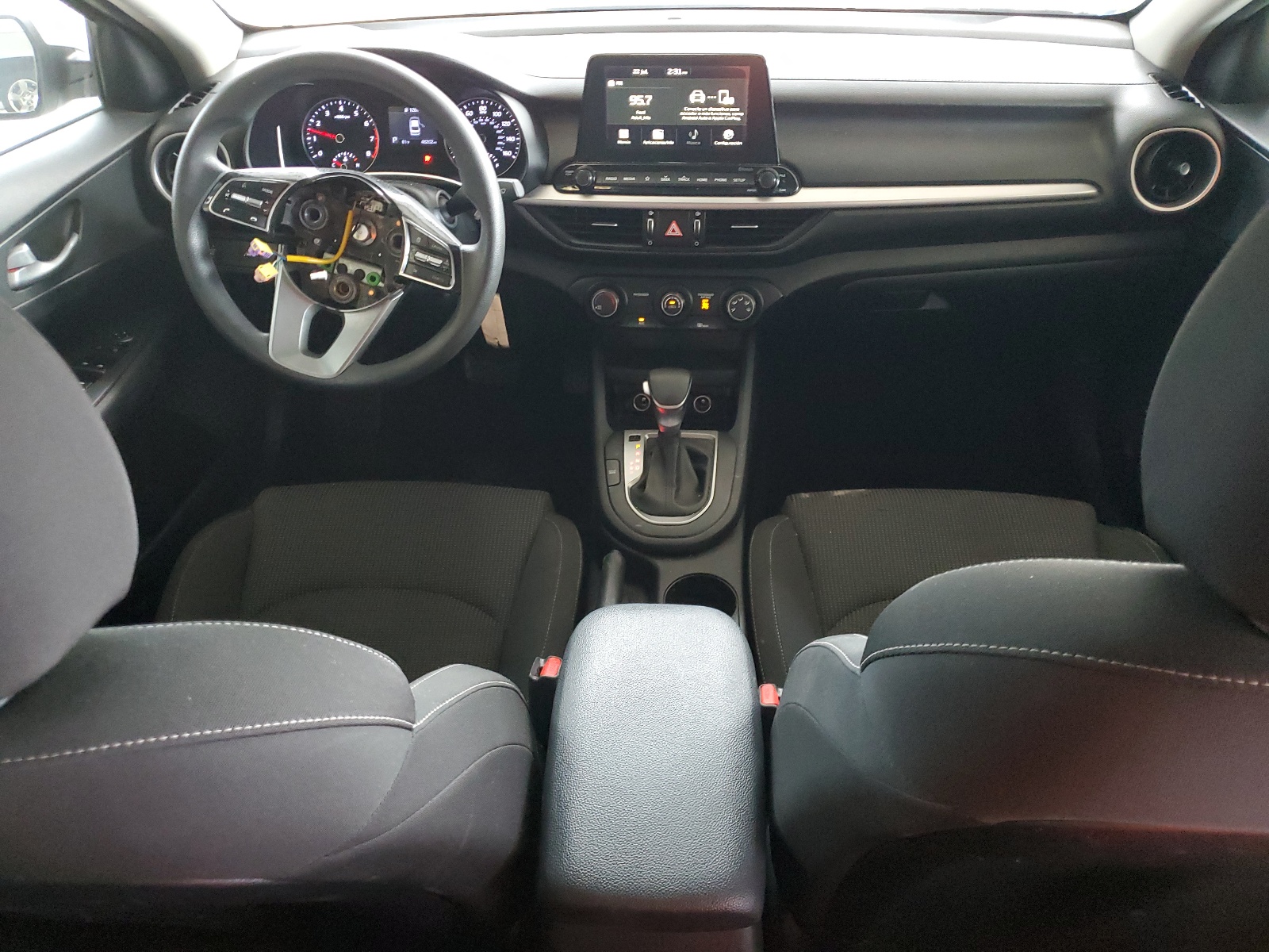 3KPF24AD2LE174046 2020 Kia Forte Fe