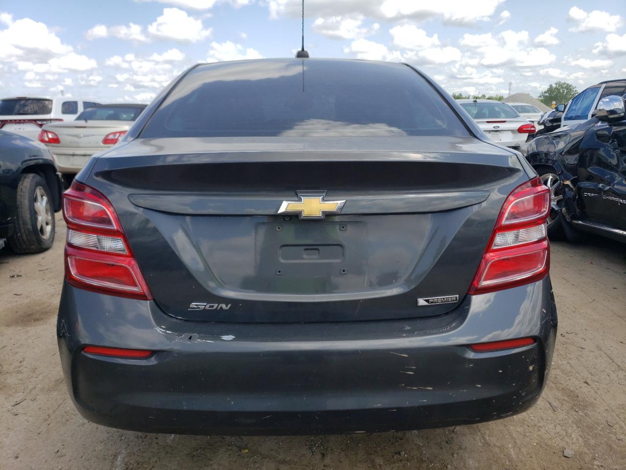 1G1JF5SB7K4121983 2019 Chevrolet Sonic Premier