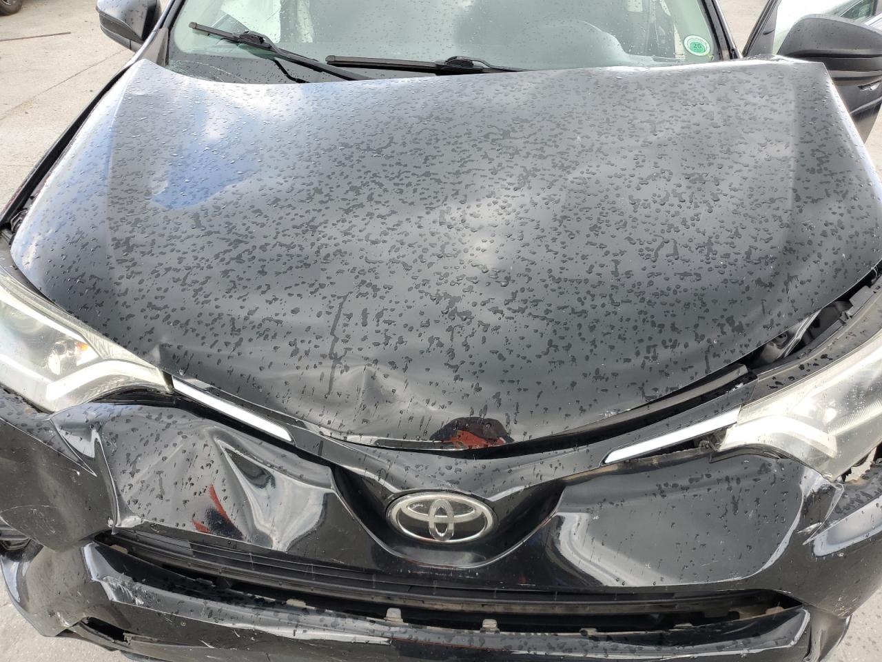 2017 Toyota Rav4 Le VIN: 2T3ZFREV3HW370932 Lot: 64319114