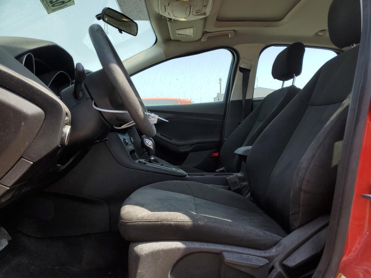 1FADP3K21FL282868 2015 Ford Focus Se