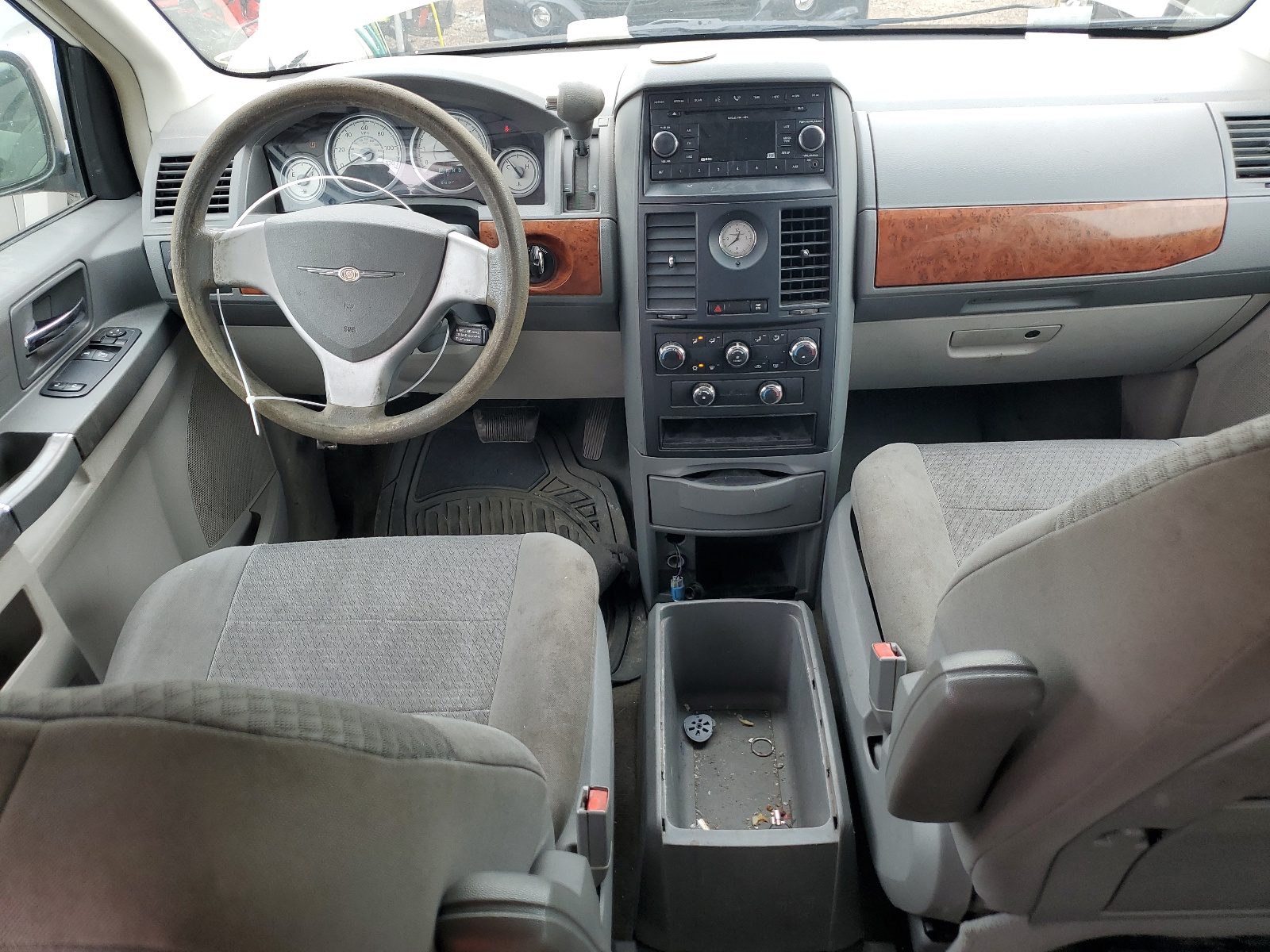 2A8HR44H18R125745 2008 Chrysler Town & Country Lx