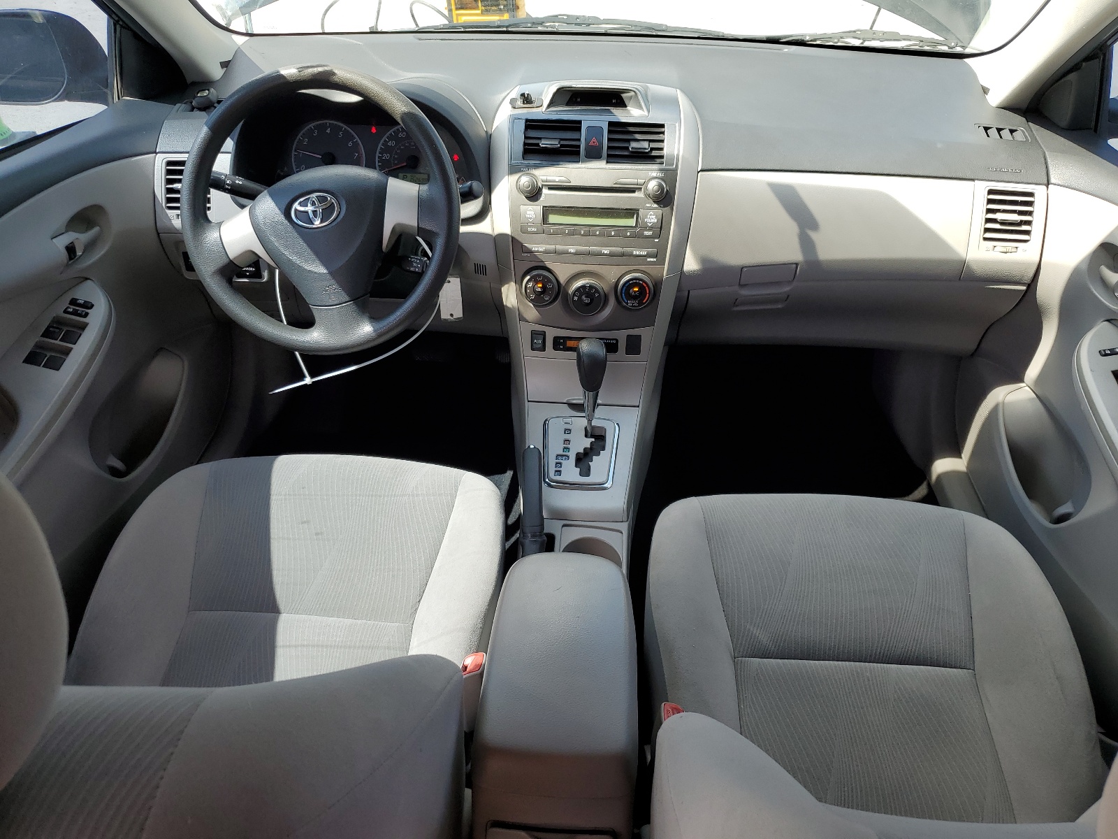 2T1BU4EE5BC744324 2011 Toyota Corolla Base