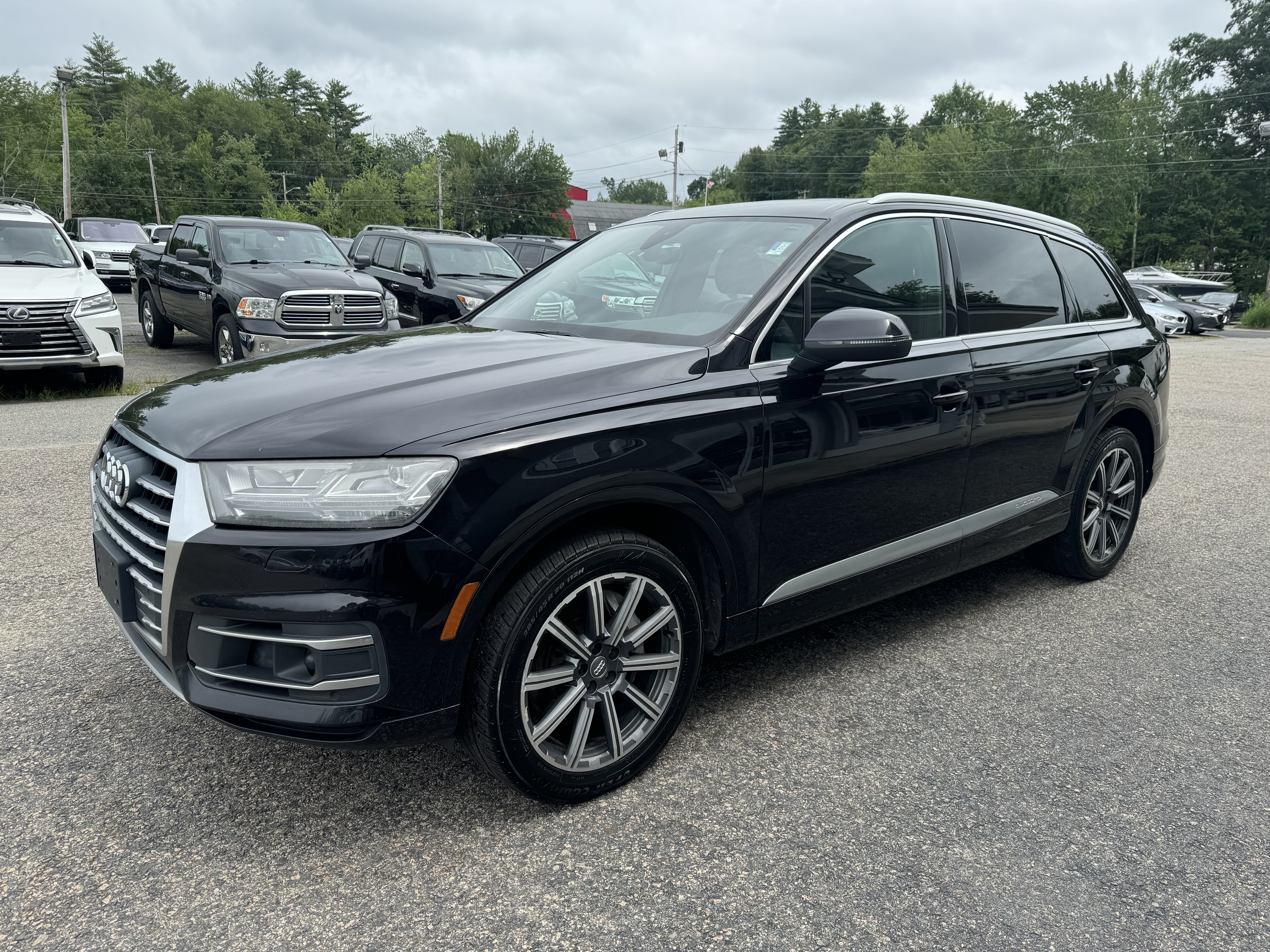 WA1LAAF76HD008722 2017 Audi Q7 Premium Plus