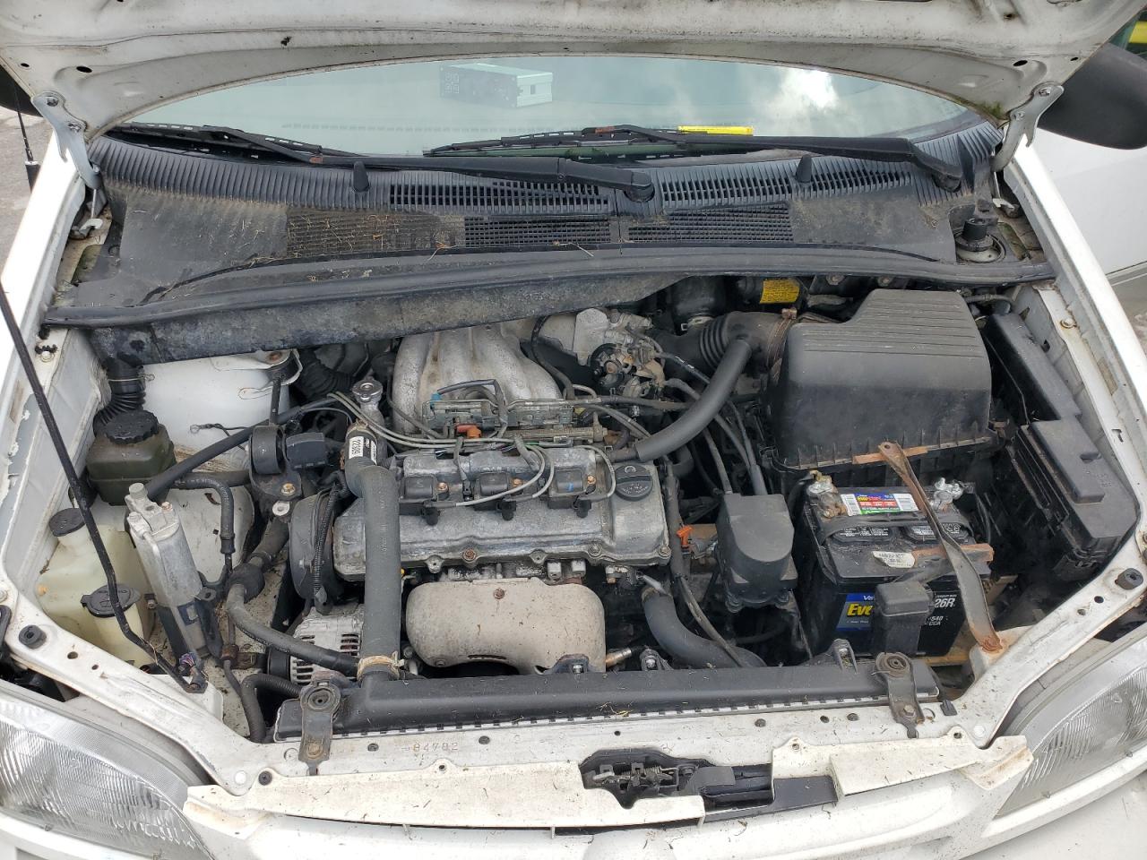 1998 Toyota Sienna Le VIN: 4T3ZF13C1WU084710 Lot: 65163564