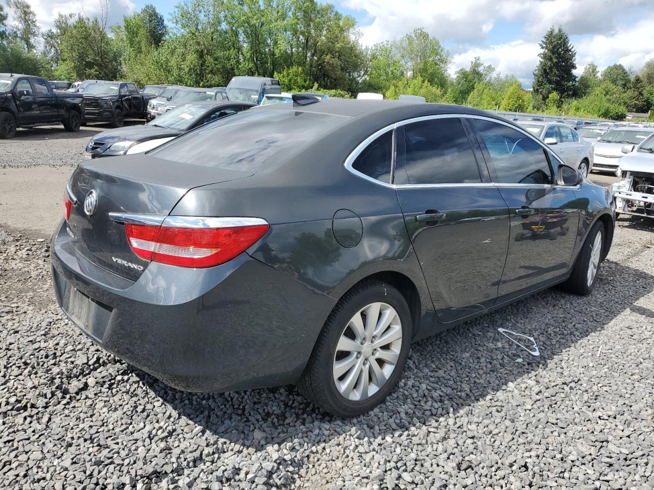 VIN 1G4PP5SK4F4153824 2015 BUICK VERANO no.3