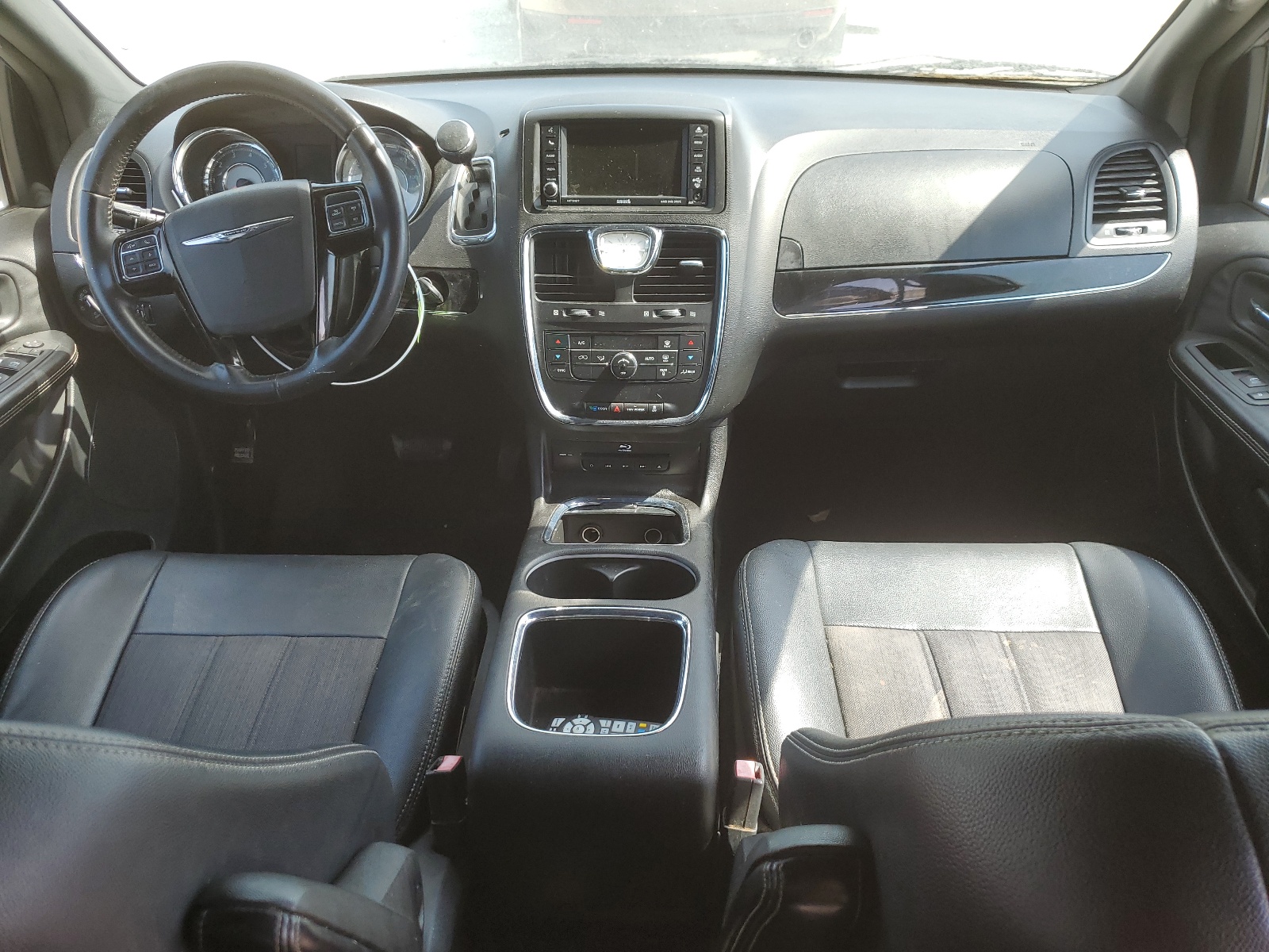 2C4RC1HGXGR199354 2016 Chrysler Town & Country S