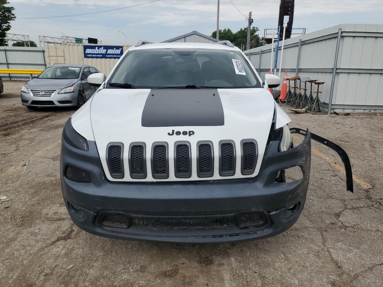 2015 Jeep Grand Cherokee - Image 5