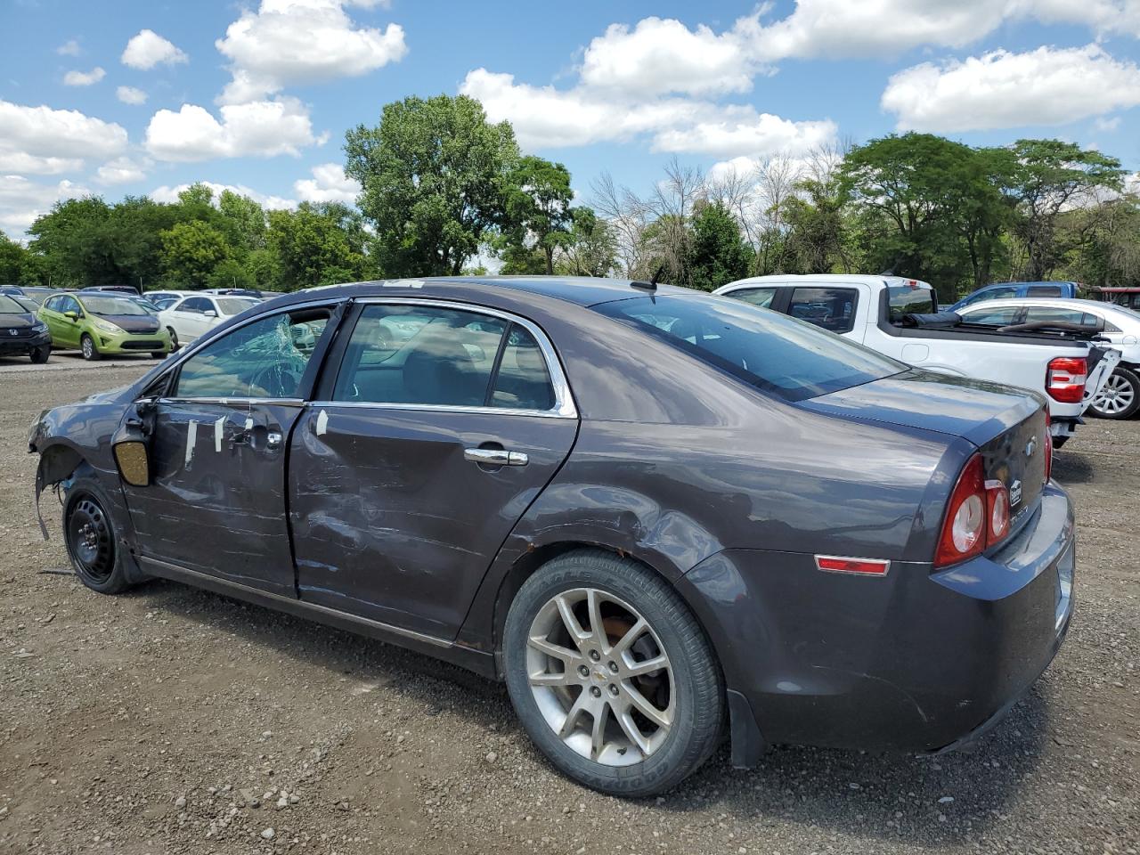 2010 Chevrolet Malibu - Image 2