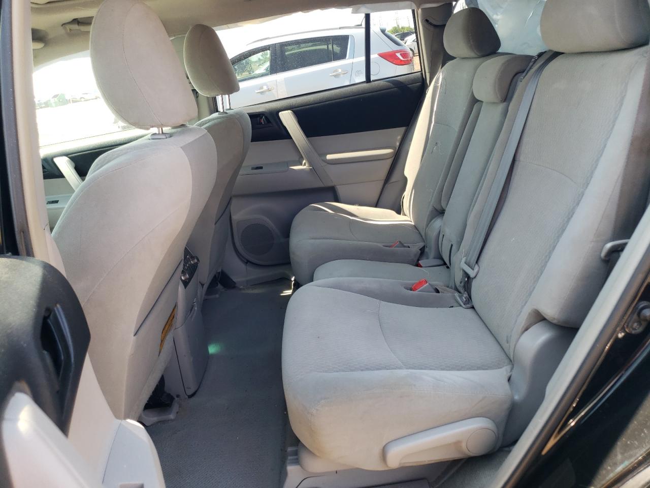 2010 Toyota Highlander VIN: 5TDBK3EH3AS005050 Lot: 62914754