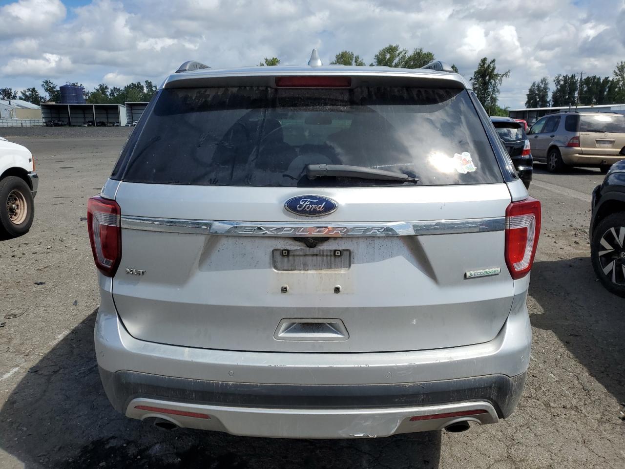 1FM5K7DH3HGB79545 2017 Ford Explorer Xlt