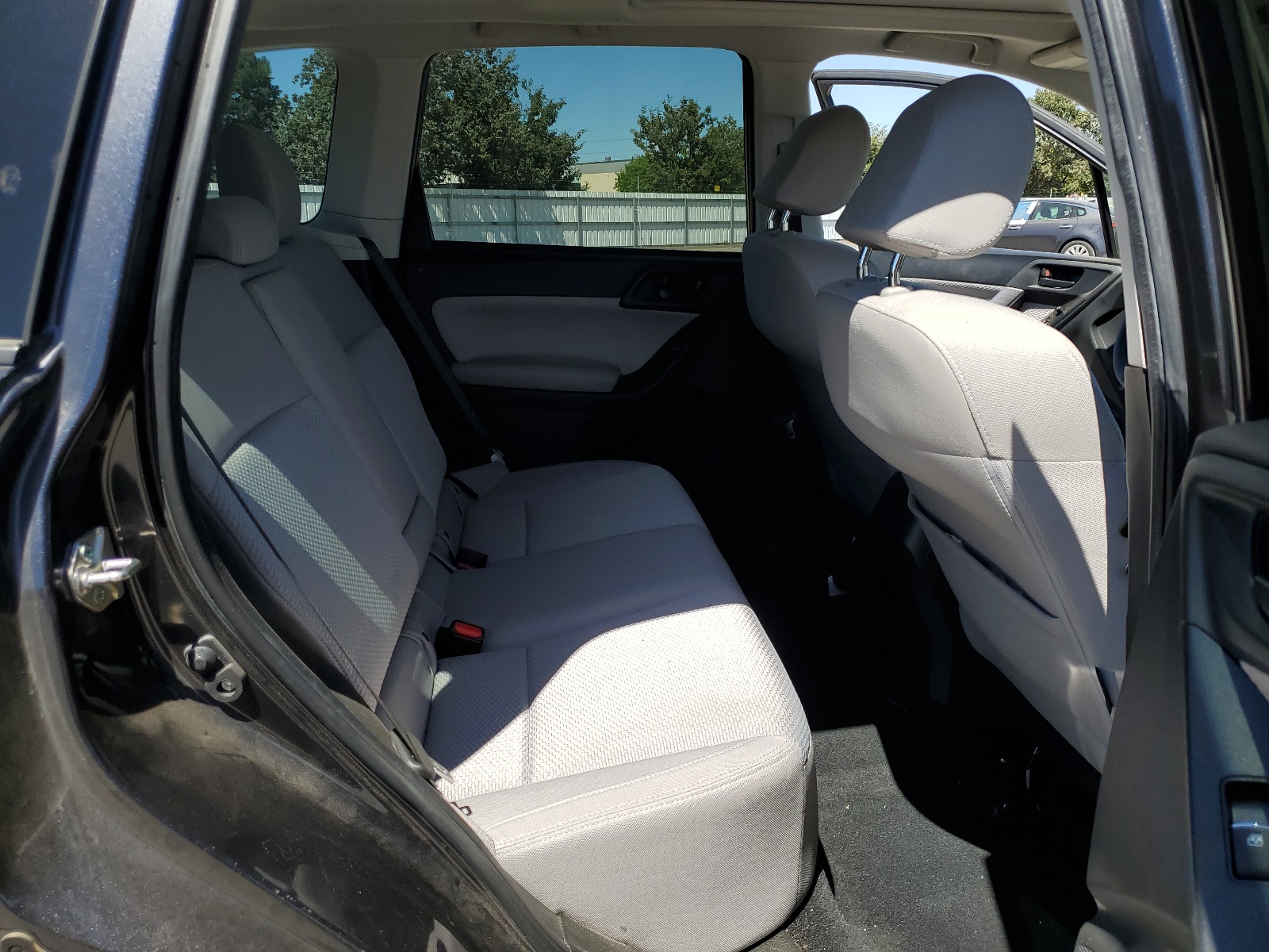 JF2SJAGC1HH541679 2017 Subaru Forester 2.5I Premium