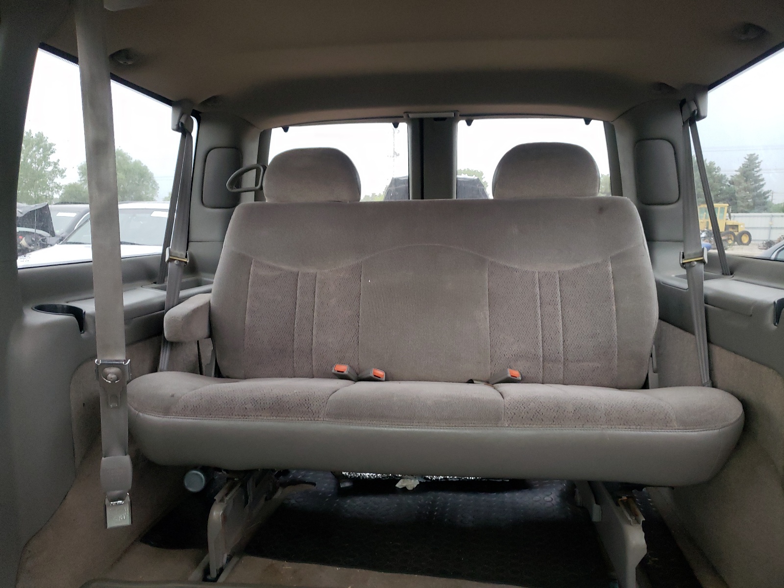 1GKEL19W4YB501262 2000 GMC Safari Xt