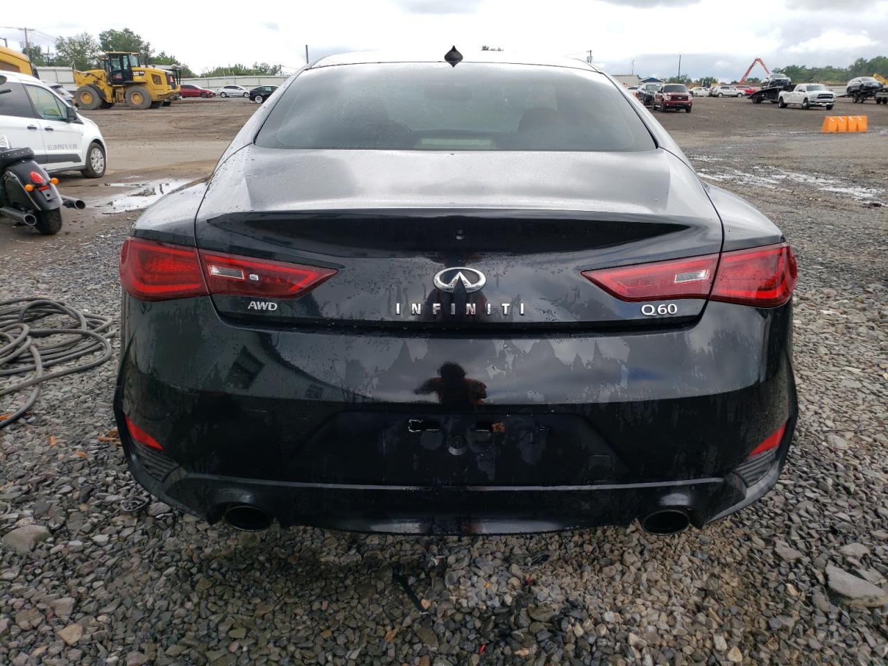 JN1EV7EL4HM551266 2017 Infiniti Q60 Premium