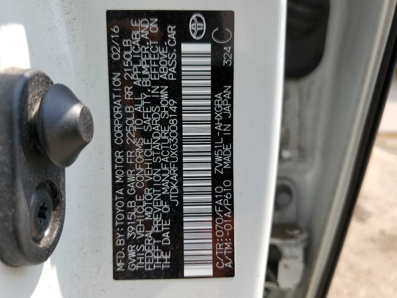 JTDKARFUXG3008149 2016 Toyota Prius