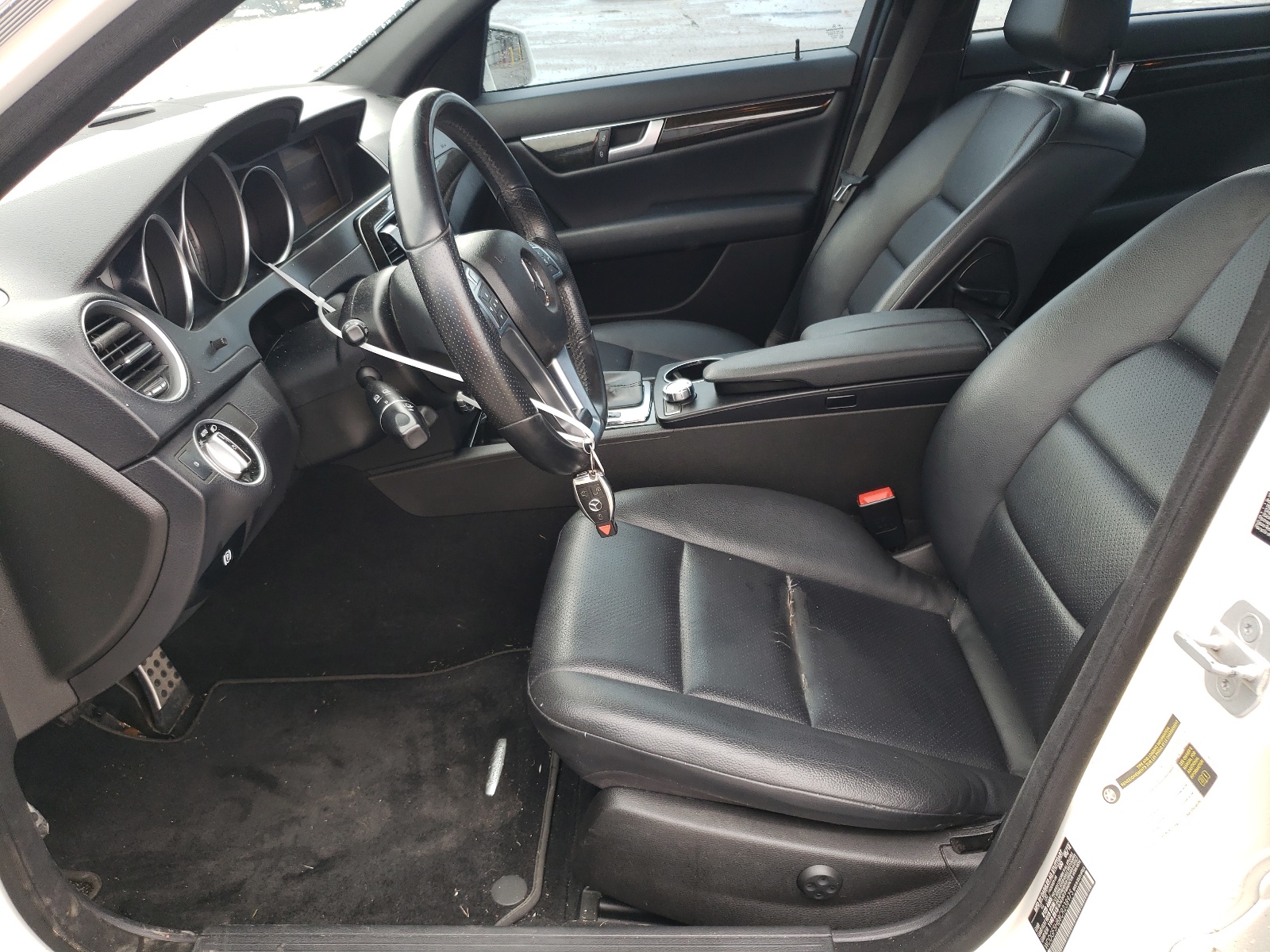 WDDGF5HB8CR238975 2012 Mercedes-Benz C 350