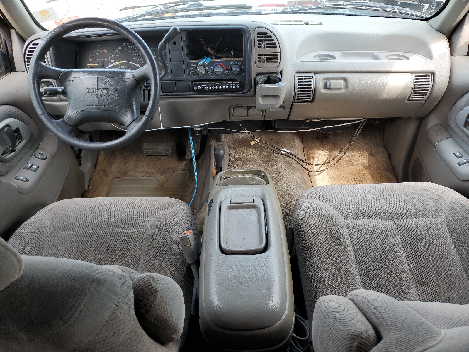 3GKEK18RXTG507355 1996 GMC Yukon