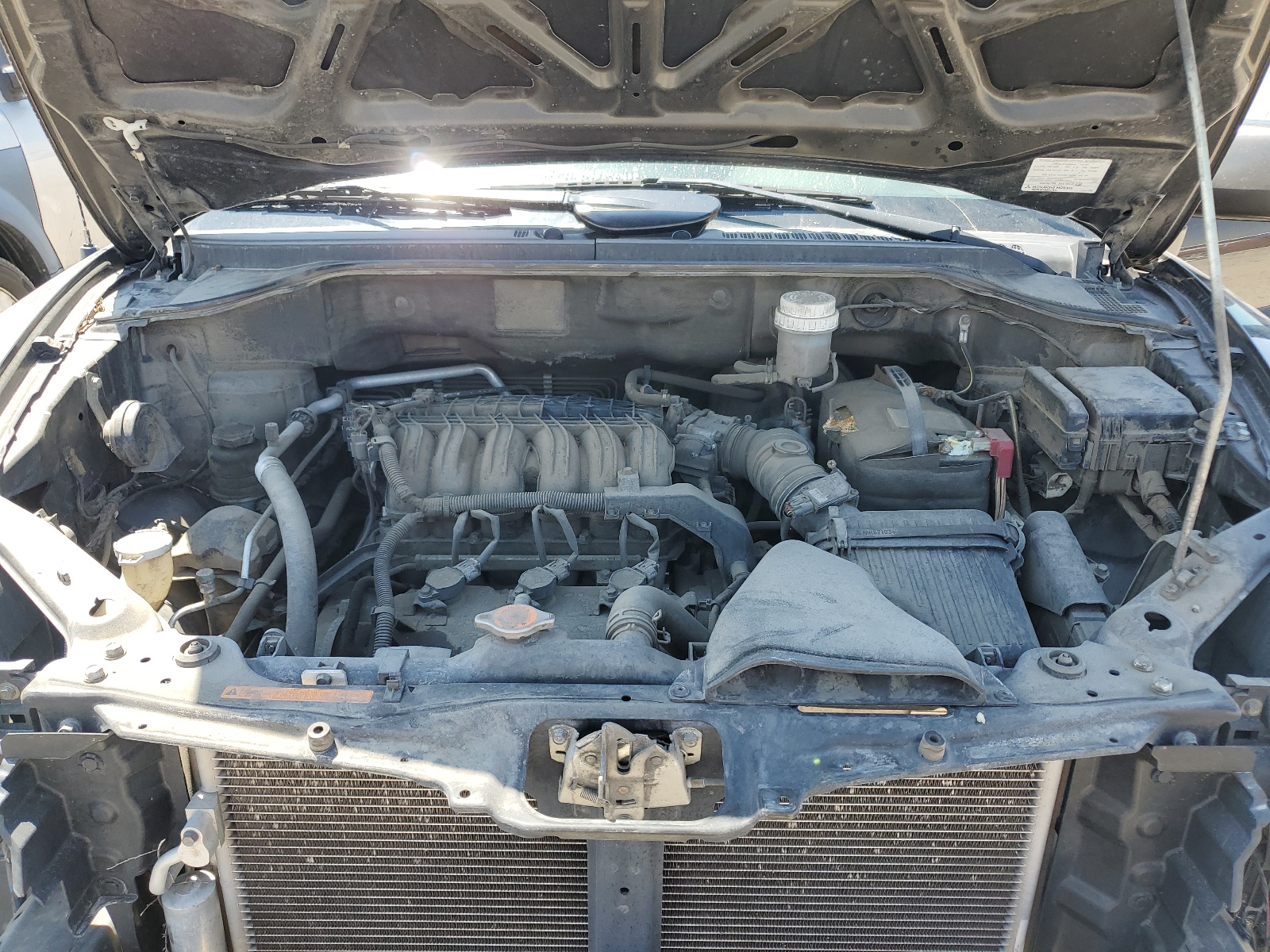 4A4JN2AS4BE027962 2011 Mitsubishi Endeavor Ls