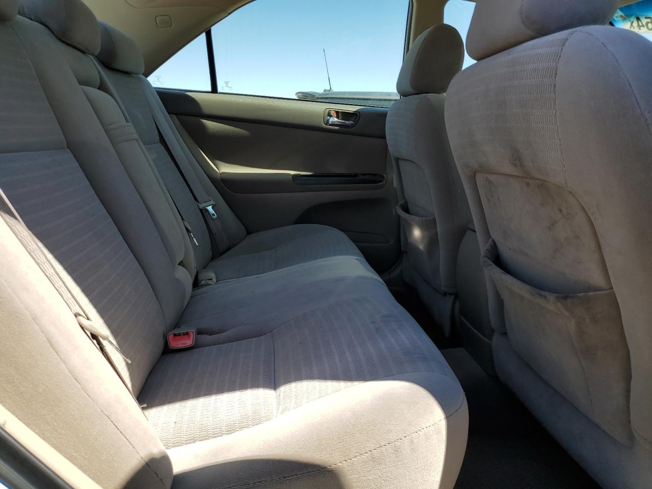 2005 Toyota Camry Le VIN: 4T1BF30K95U614910 Lot: 61342354