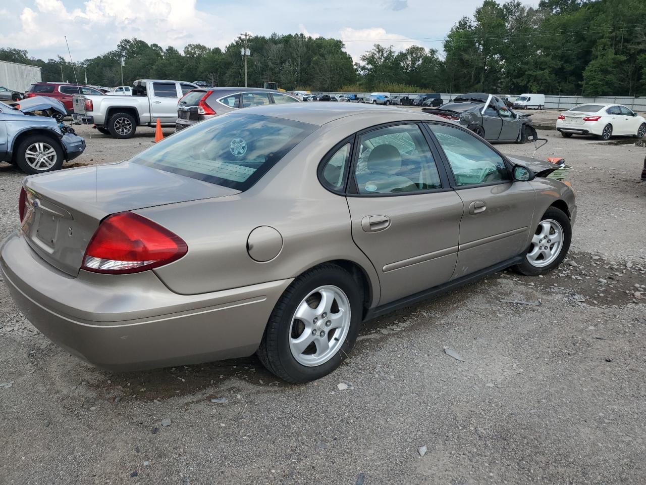 2004 Ford Taurus Ses VIN: 1FAFP55U94A177845 Lot: 61064274