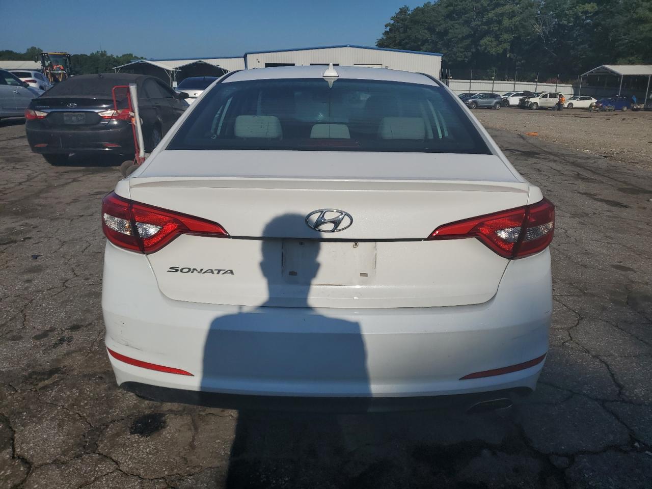 2017 Hyundai Sonata Se VIN: 5NPE24AFXHH586392 Lot: 63269974