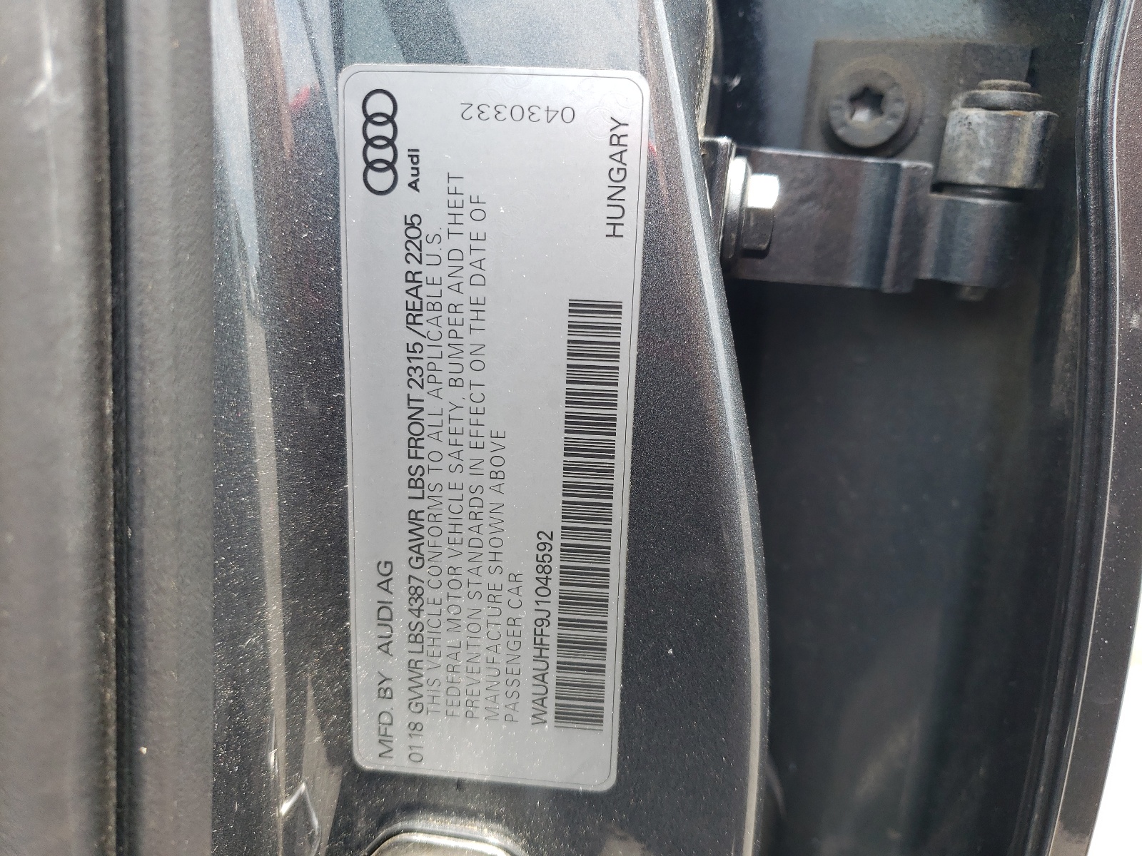 WAUAUHFF9J1048592 2018 Audi A3 Premium