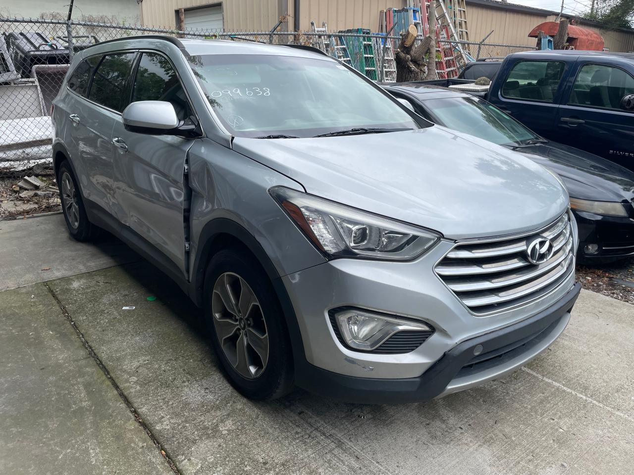 KM8SM4HF0FU099638 2015 HYUNDAI SANTA FE - Image 1