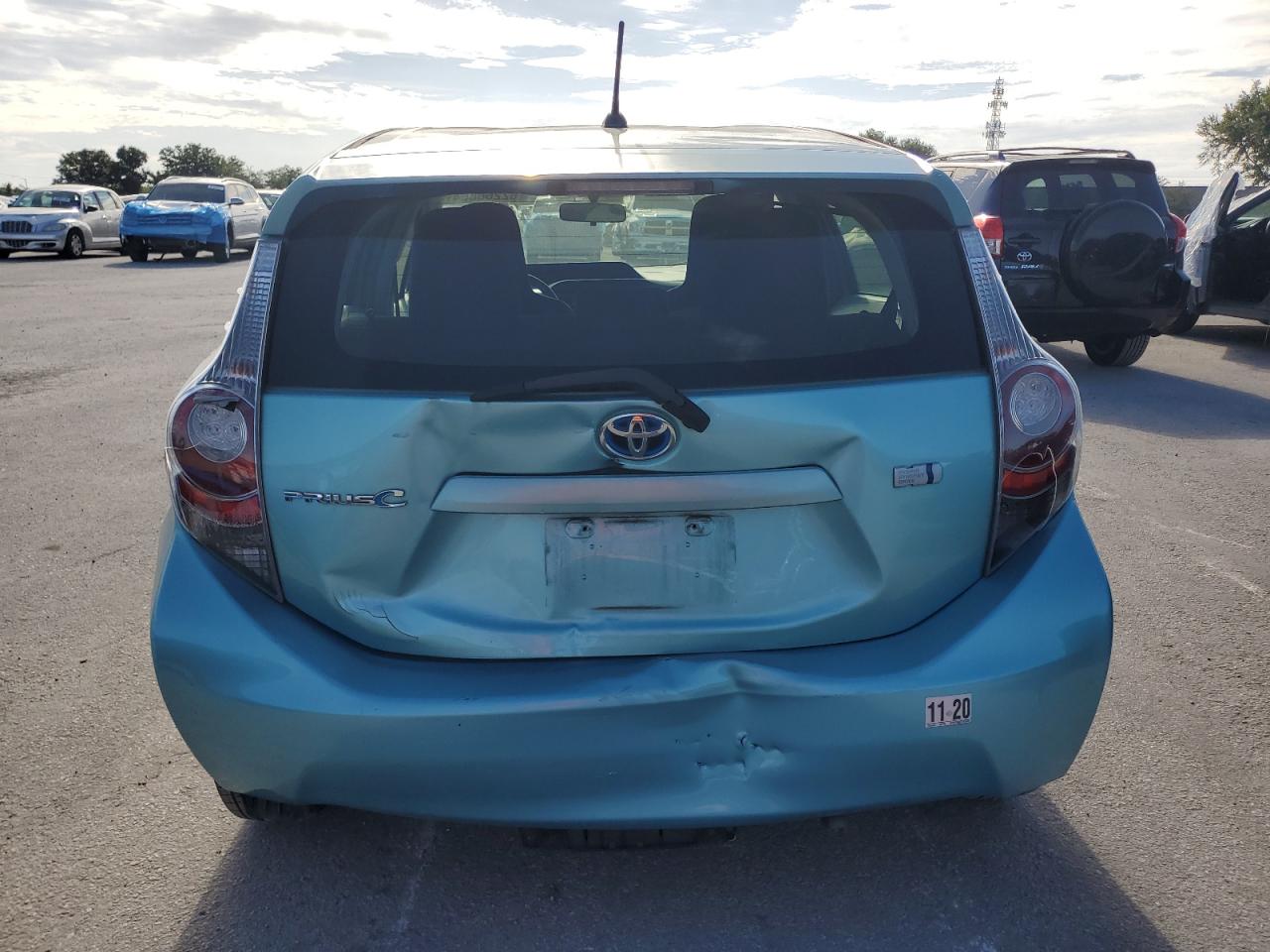 2013 Toyota Prius C VIN: JTDKDTB3XD1050555 Lot: 62260864