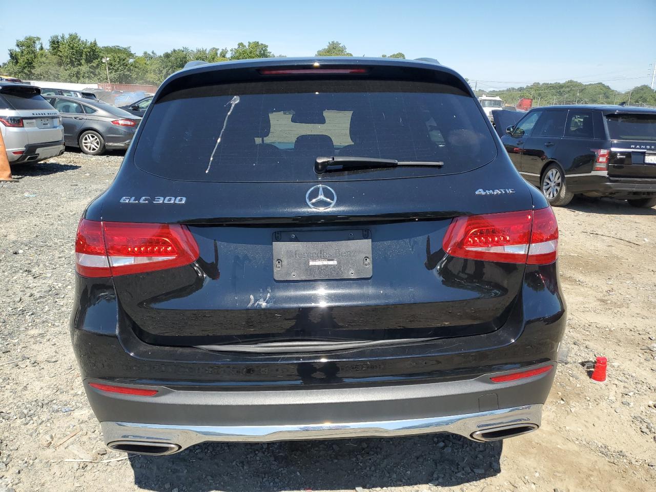 WDC0G4KB0JV055600 2018 Mercedes-Benz Glc 300 4Matic