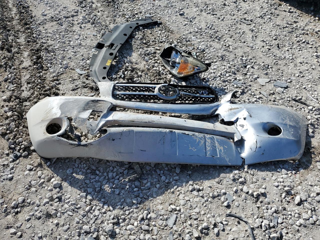 2007 Toyota Rav4 Limited VIN: JTMBK31V276015640 Lot: 63126184