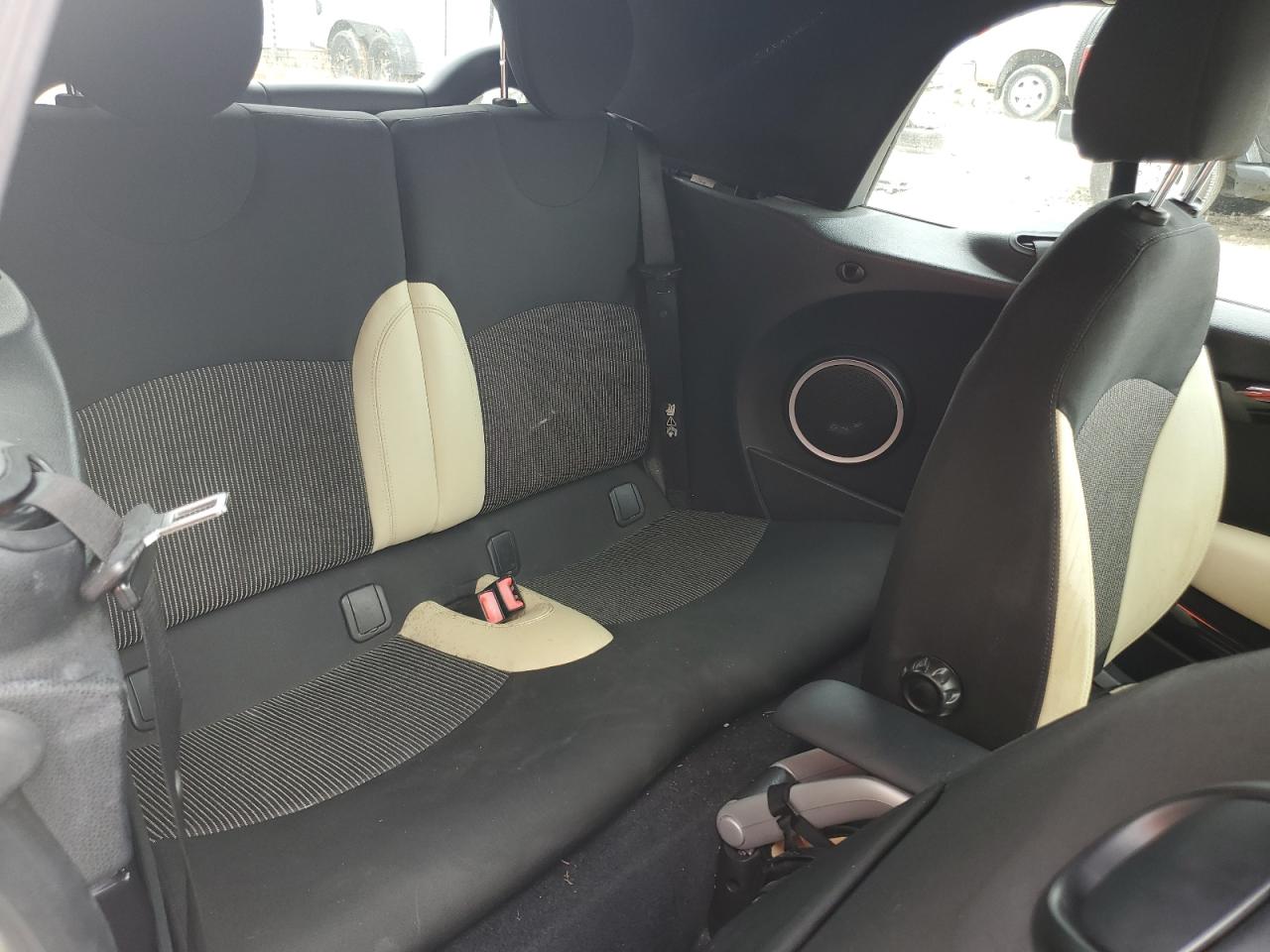 2010 Mini Cooper VIN: WMWMR3C59ATU96946 Lot: 63868484