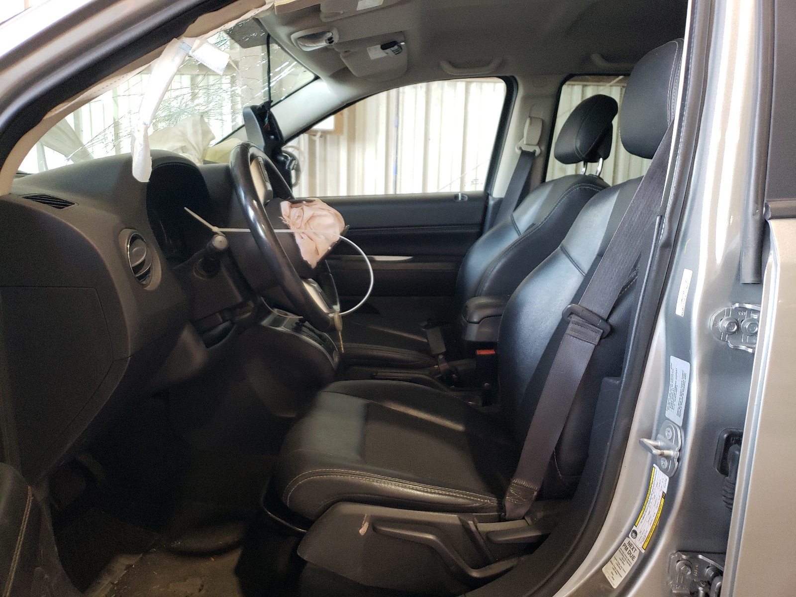 1C4NJDEBXGD757088 2016 Jeep Compass Latitude