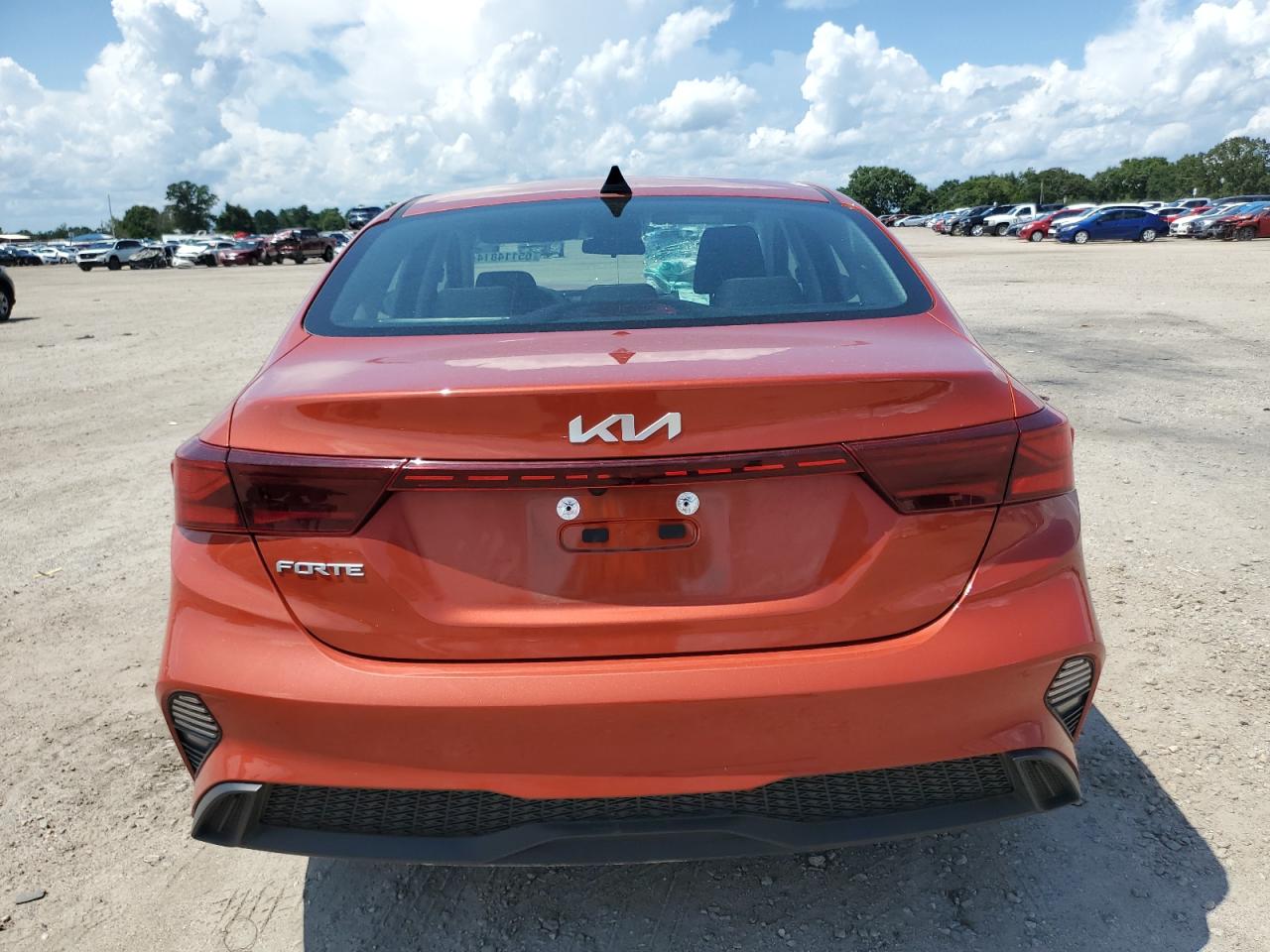 2023 Kia Forte Lx VIN: 3KPF24AD9PE511642 Lot: 65114814