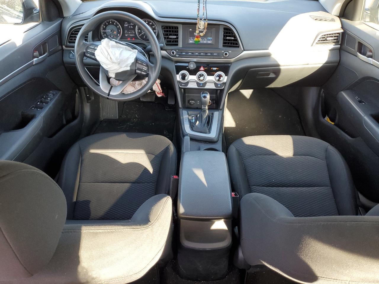 2019 Hyundai Elantra Se VIN: 5NPD74LF0KH405396 Lot: 61386164